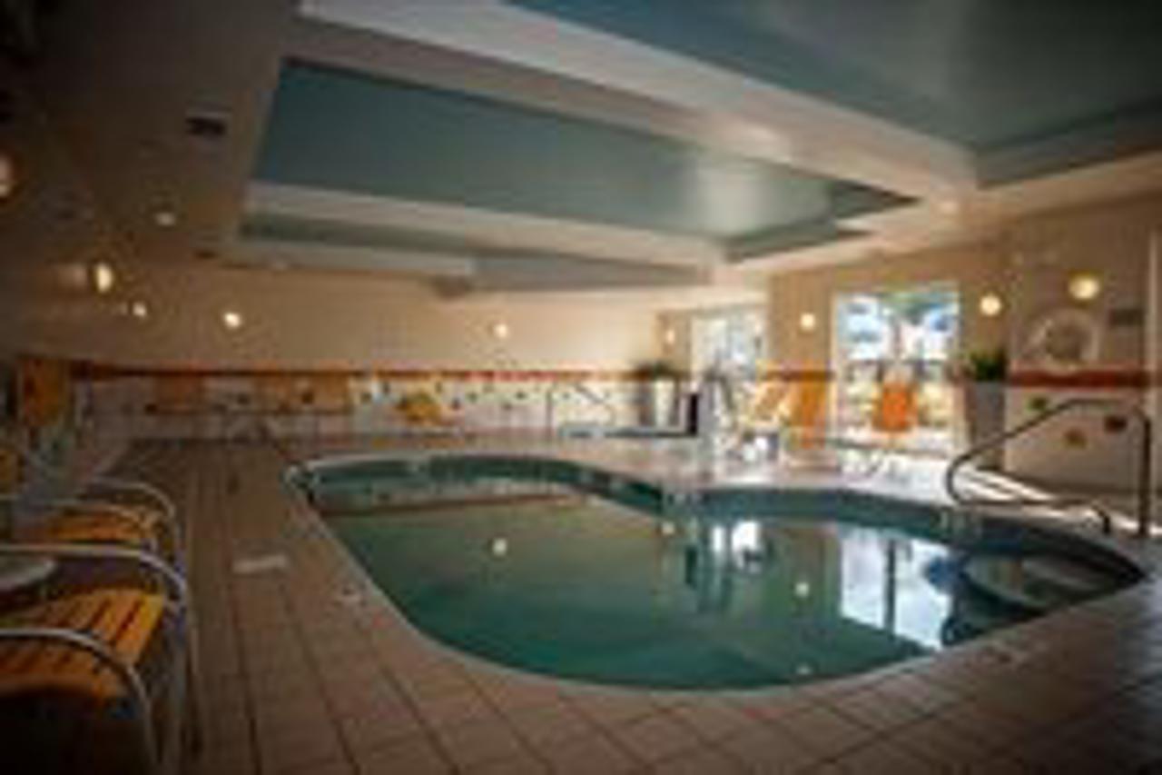 Comfort Inn & Suites Akron South Eksteriør bilde