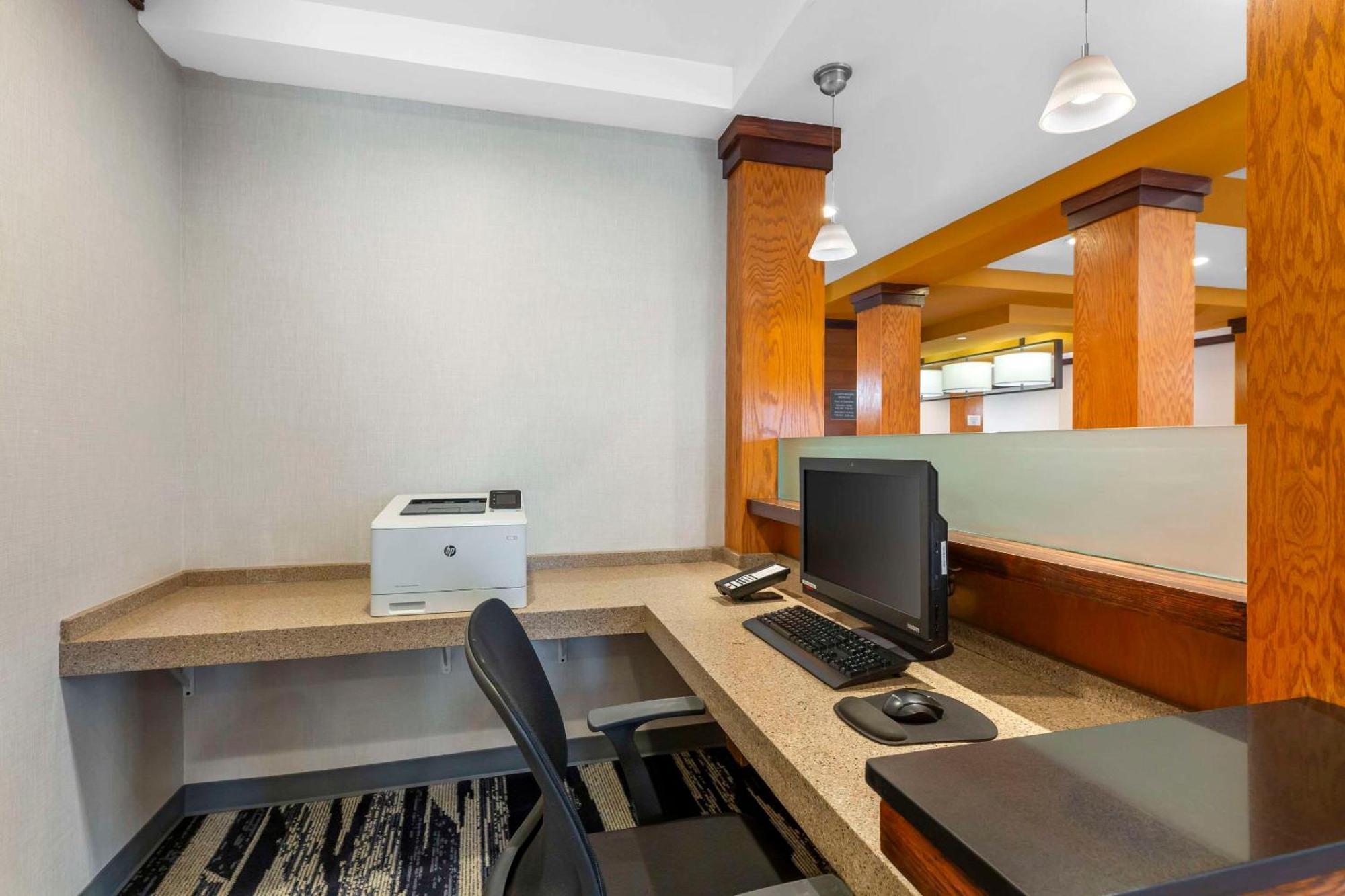 Comfort Inn & Suites Akron South Eksteriør bilde