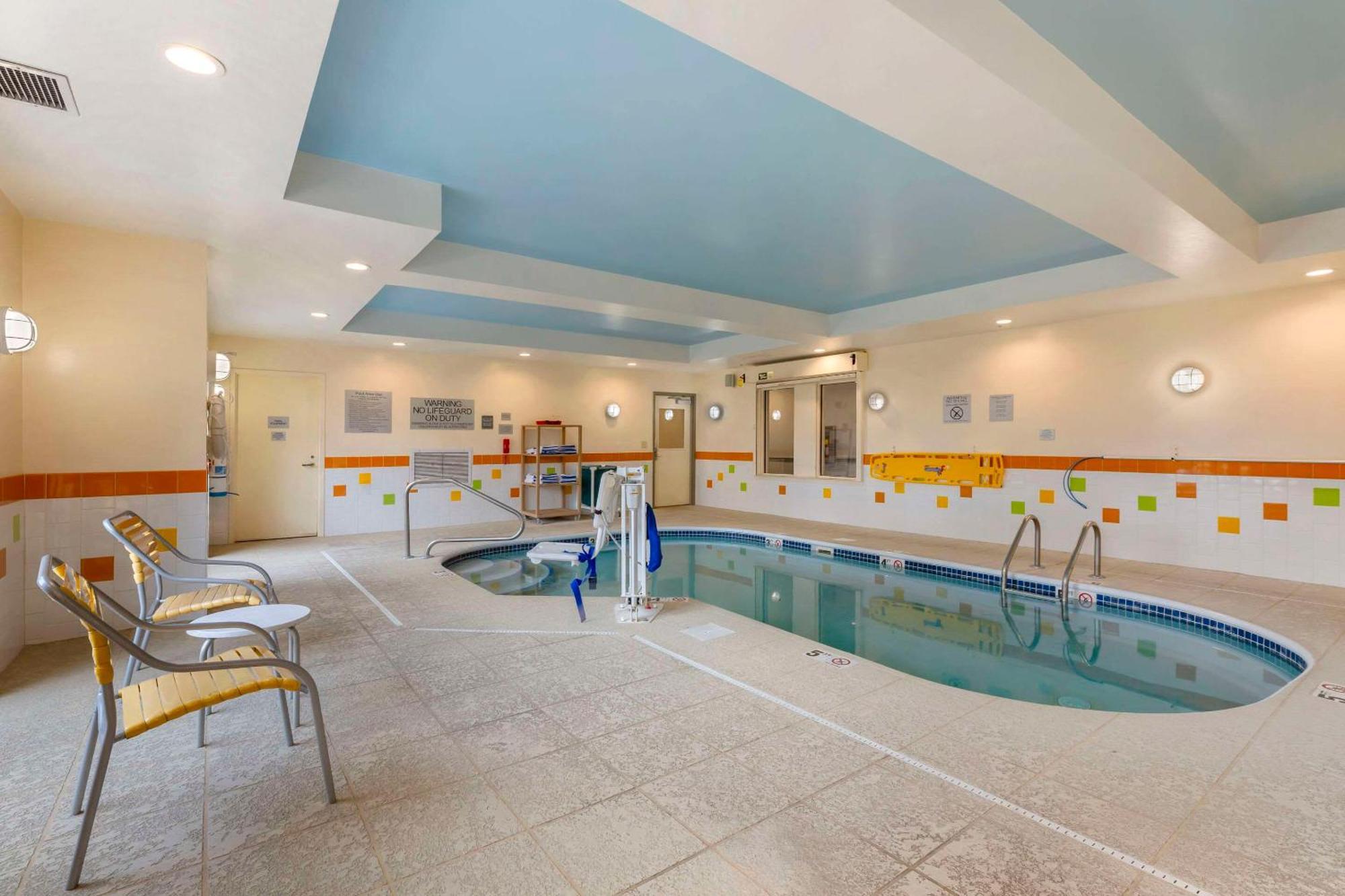 Comfort Inn & Suites Akron South Eksteriør bilde