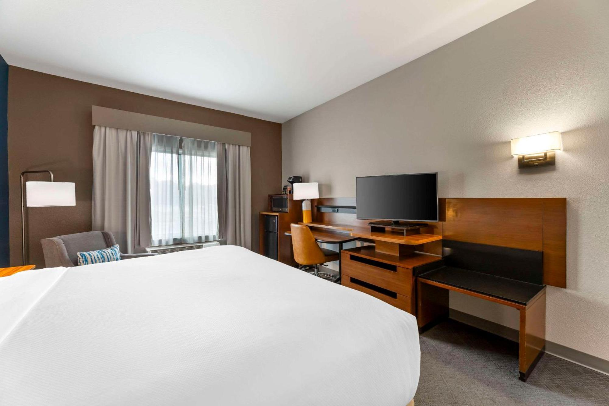Comfort Inn & Suites Akron South Eksteriør bilde