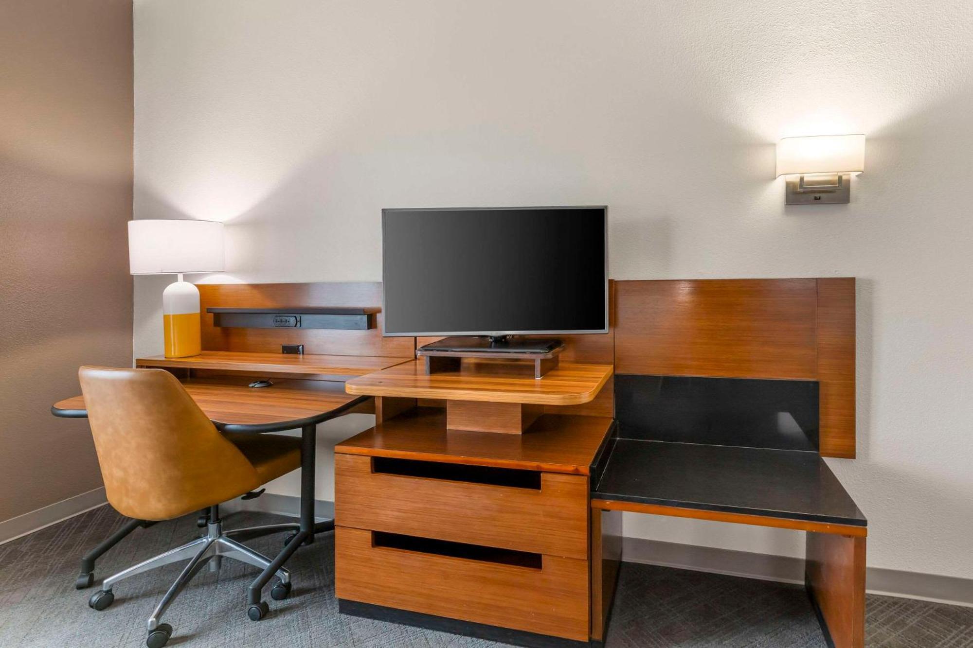 Comfort Inn & Suites Akron South Eksteriør bilde