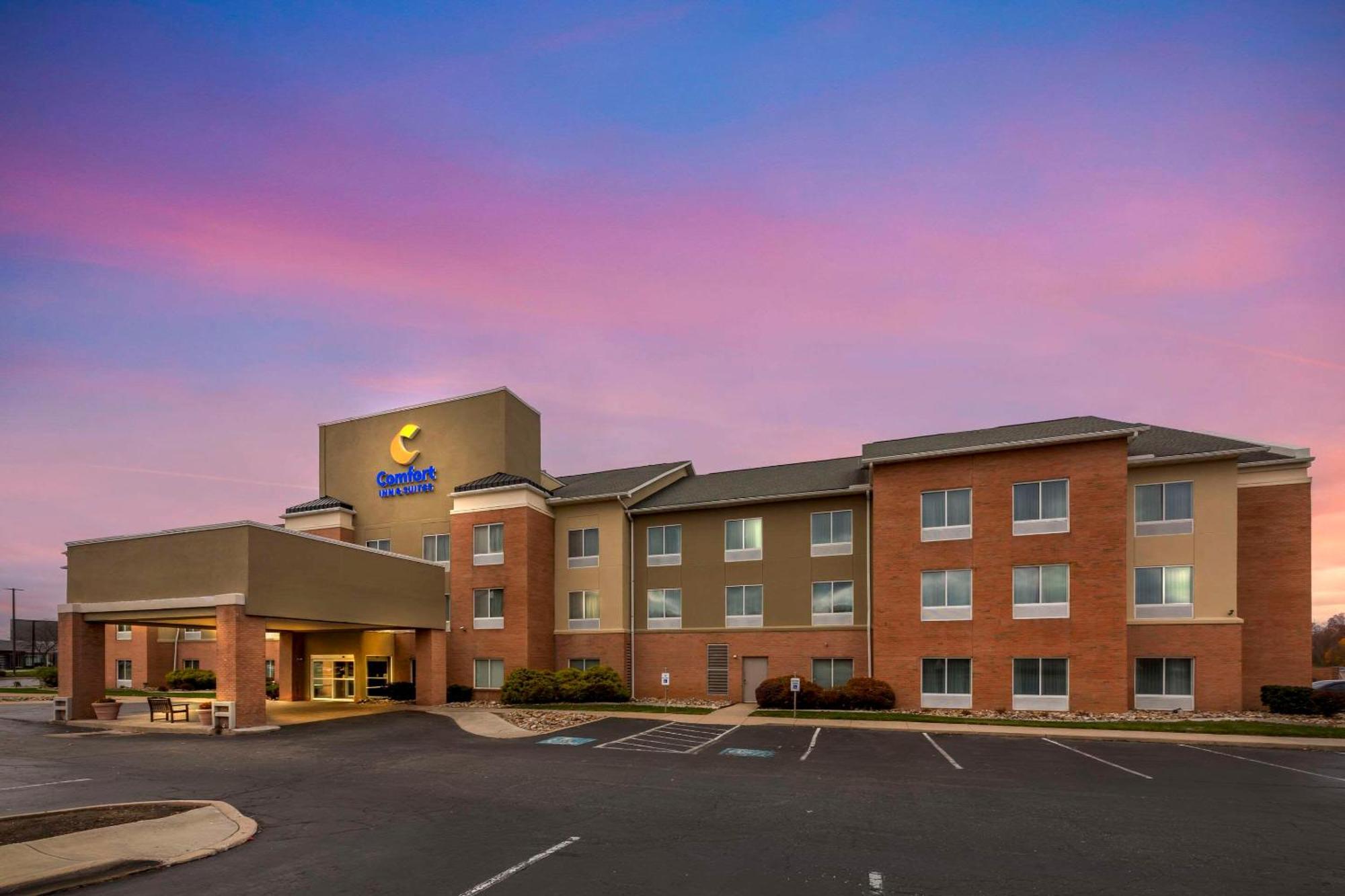Comfort Inn & Suites Akron South Eksteriør bilde