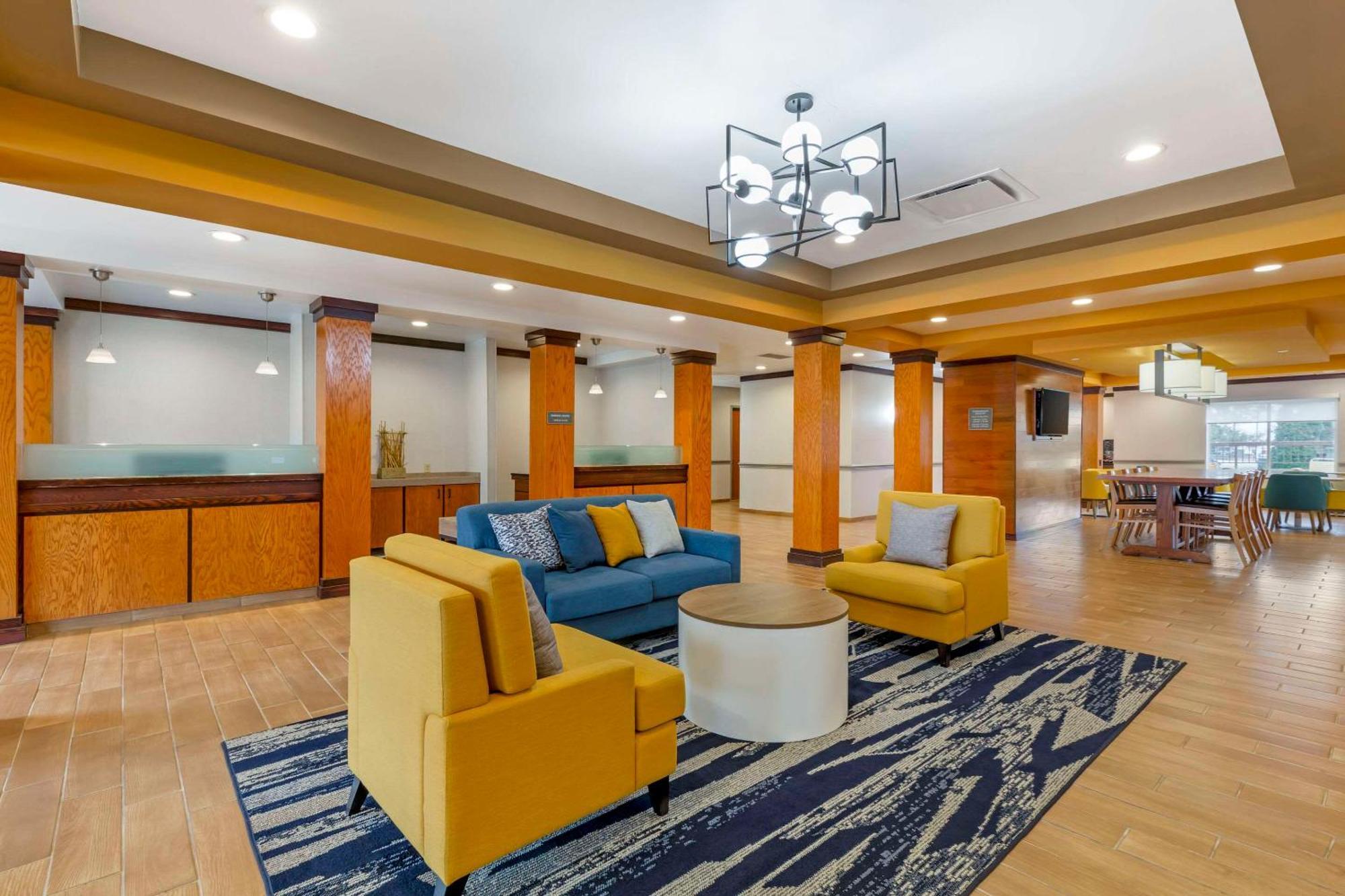 Comfort Inn & Suites Akron South Eksteriør bilde