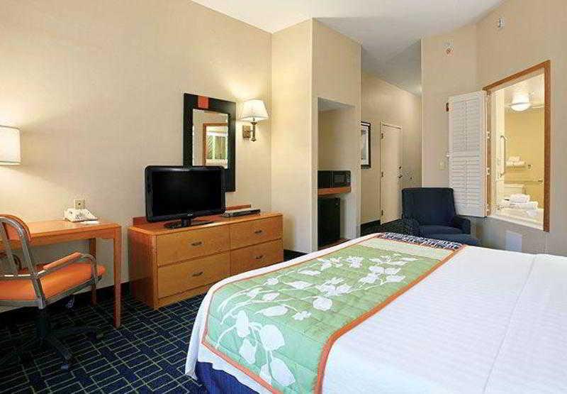 Comfort Inn & Suites Akron South Rom bilde