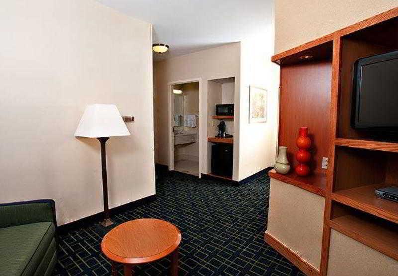 Comfort Inn & Suites Akron South Rom bilde