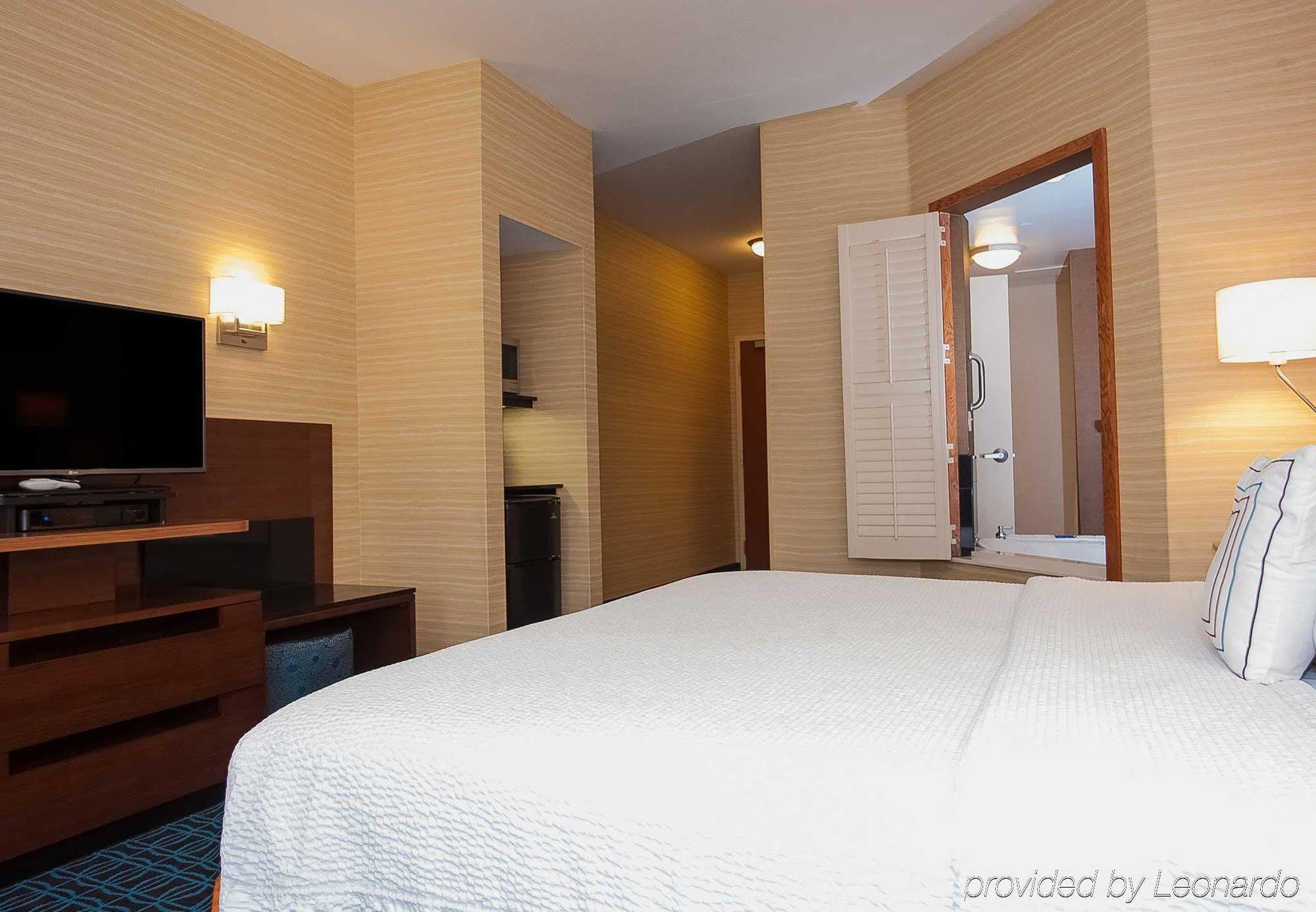 Comfort Inn & Suites Akron South Eksteriør bilde